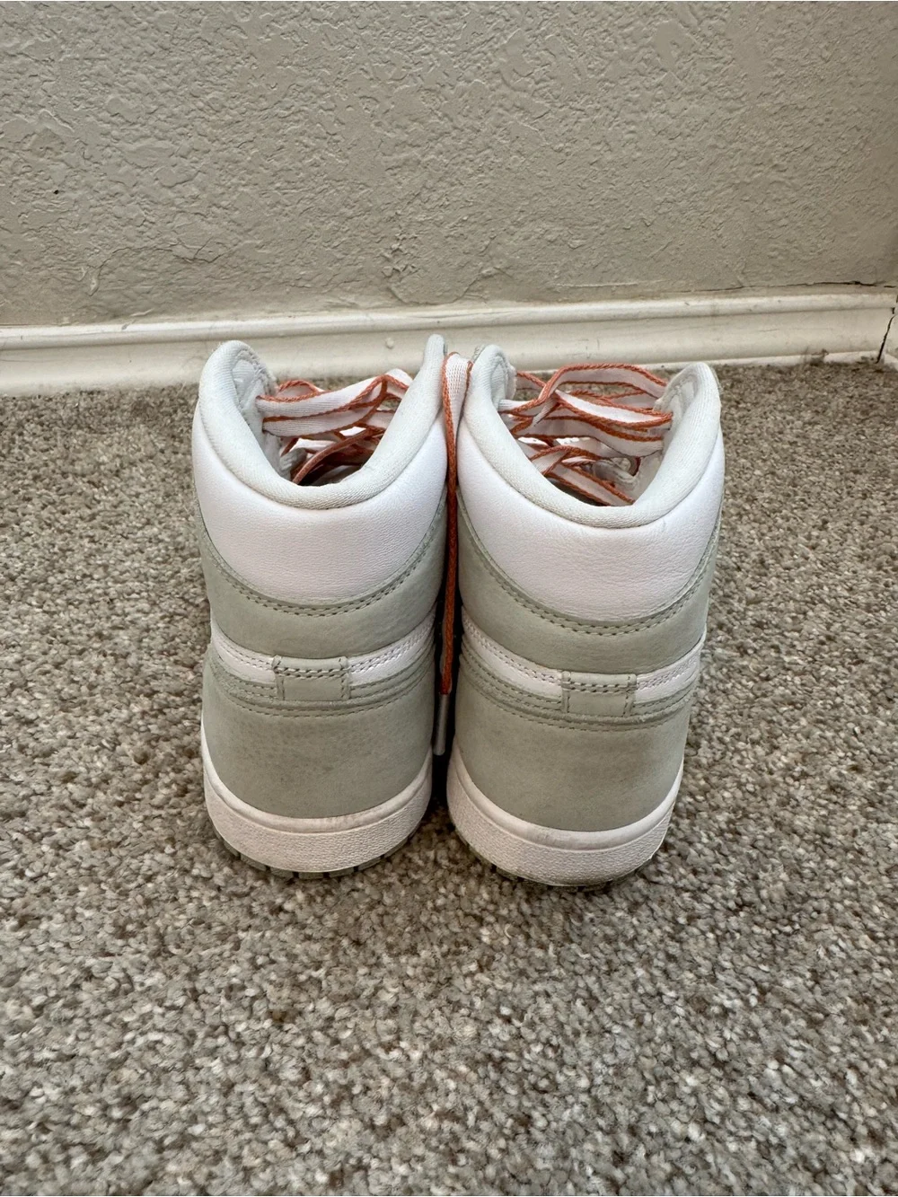 2021 Wmns Air Jordan 1 Retro High OG 'Seafoam’ size 6